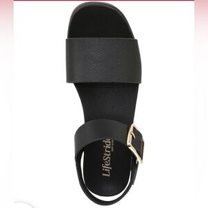 Life Stride Gillian sandals size 8